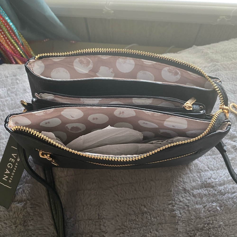 NWT ISabelle vegan leather crossbody/clutch/shoulder bag black - Picture 9 of 16